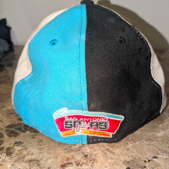 Sam Antonio Spurs fitted hat - Picture 2 of 6